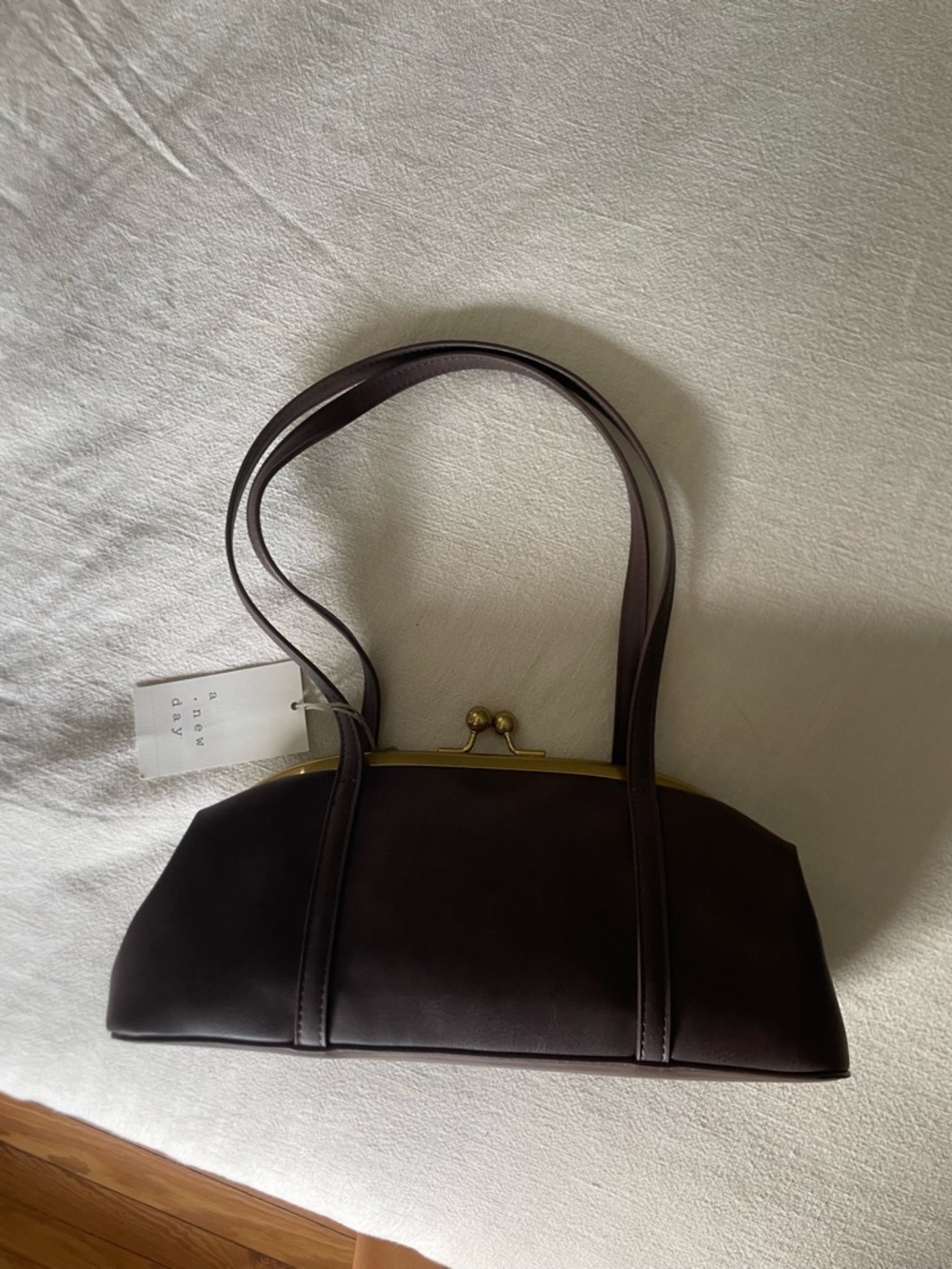 a new day Dark Brown Shoulder Bag with Kiss-Lock Frame NWT
